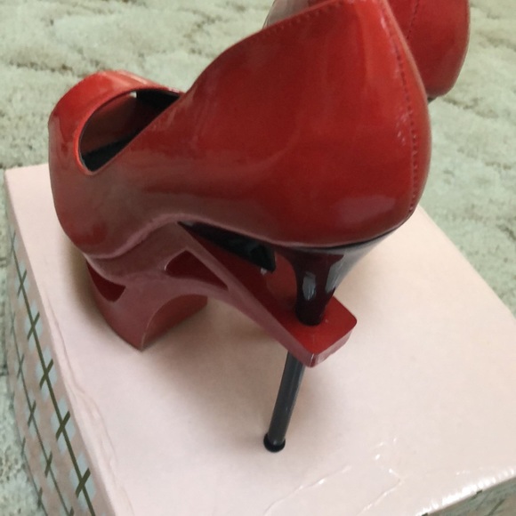 Orange Heels - Picture 6 of 9